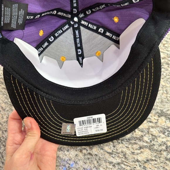 Los Angeles LA Lakers Corduroy Ultra Game Purple NBA Snapback Hat Cap NWT ๐๐ - Picture 7 of 8